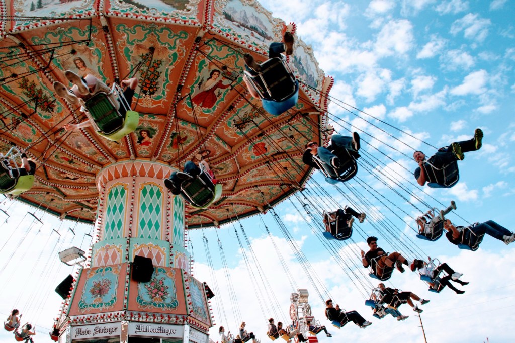 The Constitution of Truth and Value of Human&nbsp;Thought